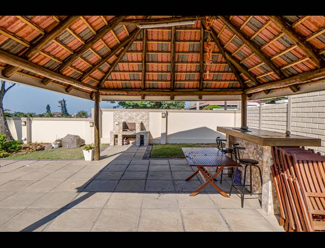 3 BEDROOM HOUSE FOR SALE IN BLUFF